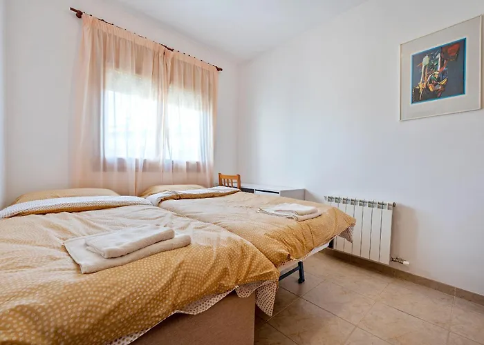 Hauzify I Casa Marinada 度假居 *