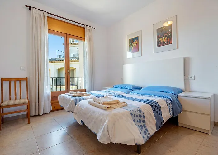 Hauzify I Casa Marinada